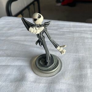 Black and White Figurine Disney infinity